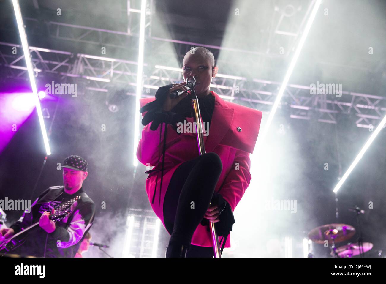 Leeds, Großbritannien. 27. April 2022. `die Band Skunk Anansie tritt an der Akademie O2 auf. Kredit: Gary Stafford/Alamy Live Nachrichten Stockfoto